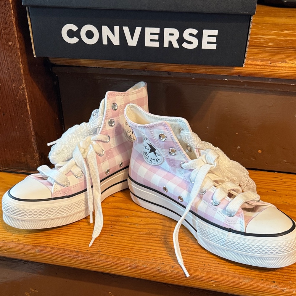 NWT Converse CTAS Lift Gu Vibtagr White/Summit Pink 7